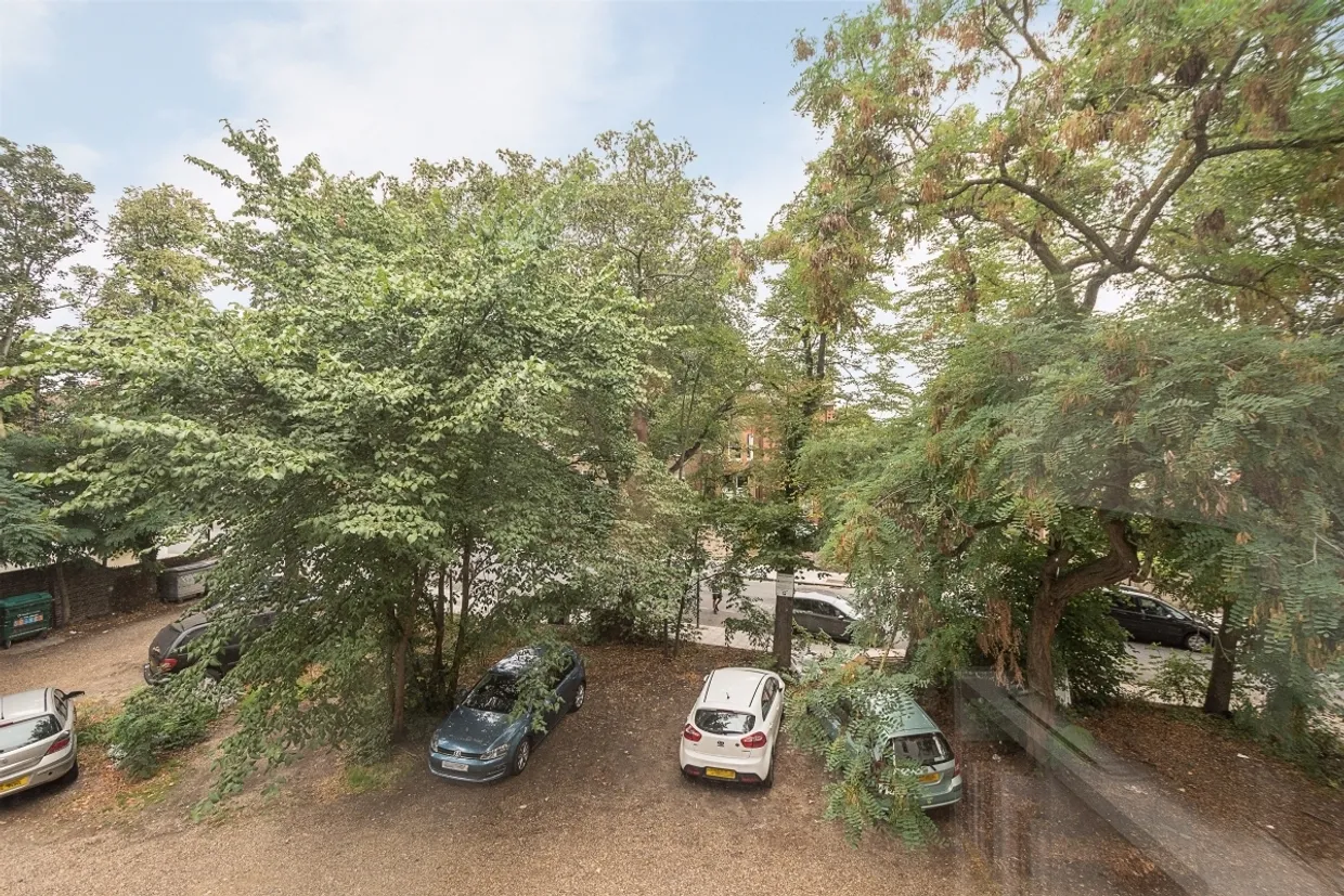 Larkhall Rise London SW4 photo 6