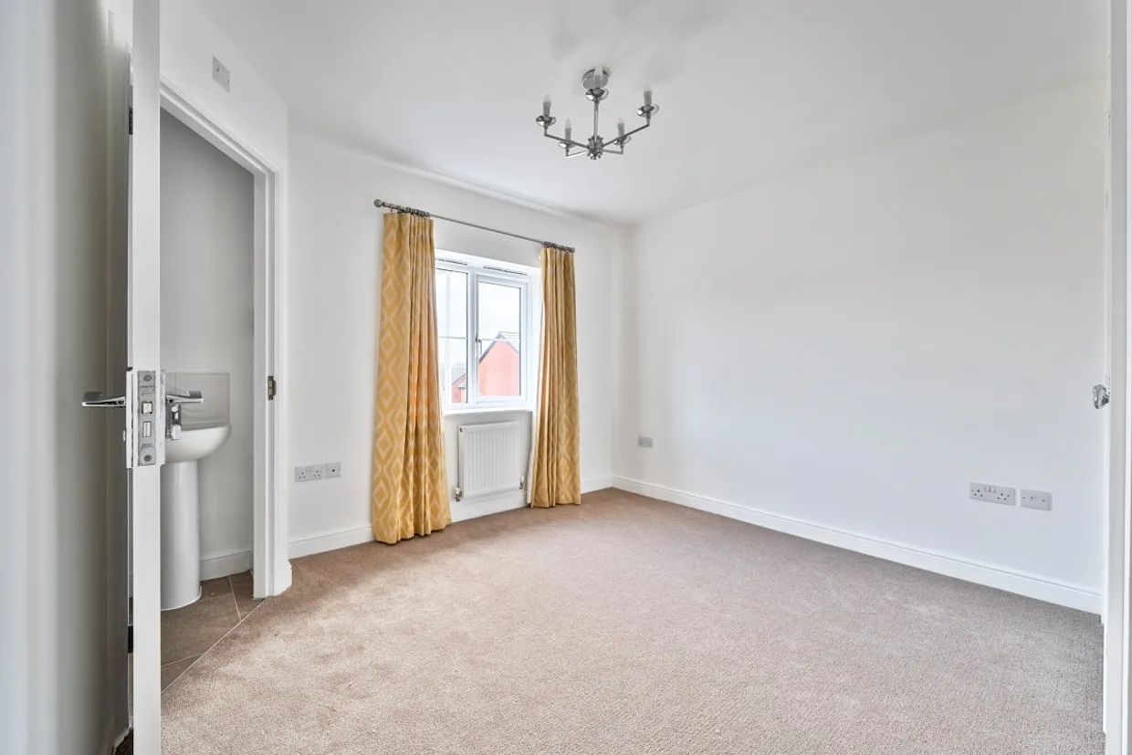 Brimstone End Leamington Spa CV31 photo 9