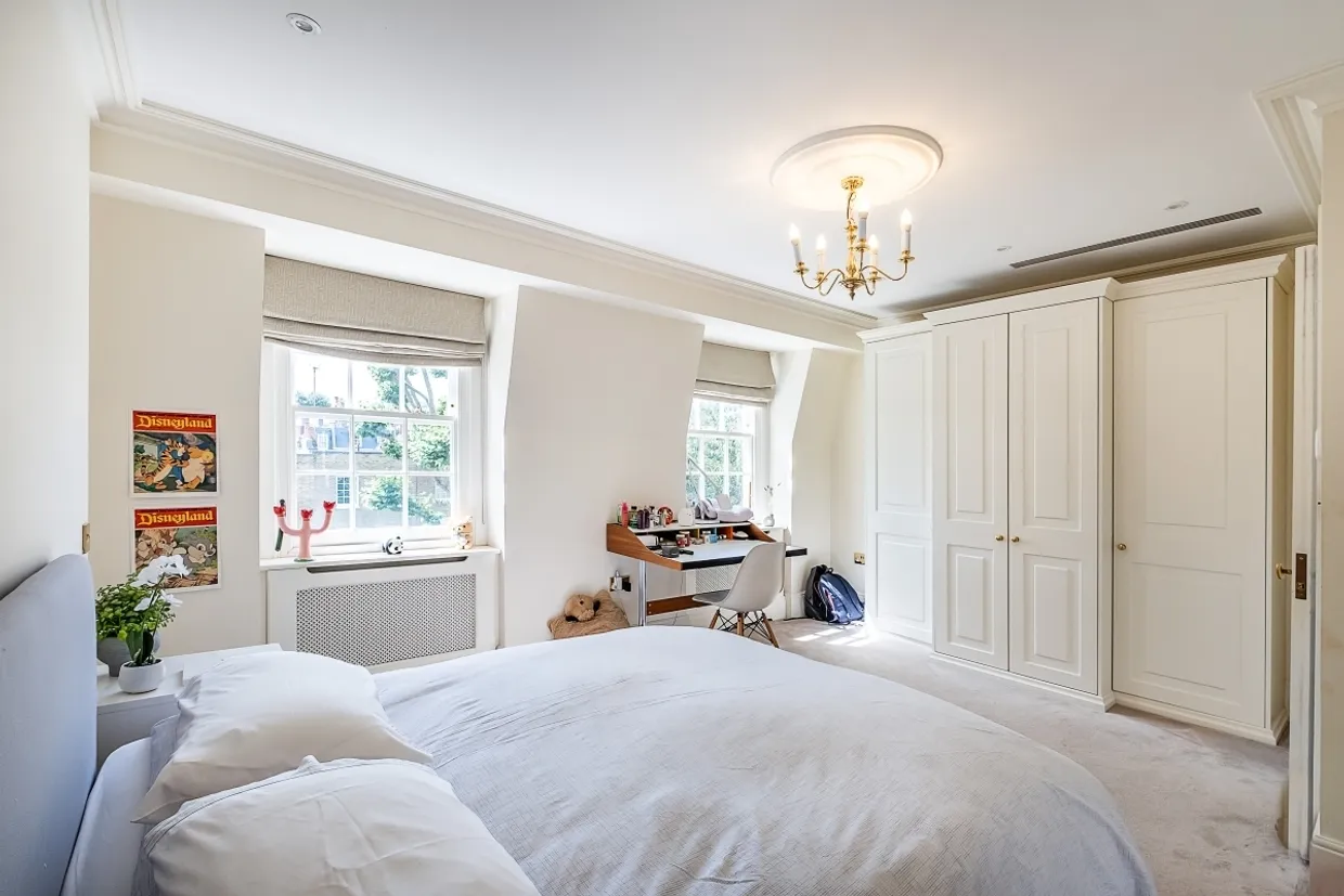 Trevor Square London SW7 photo 9
