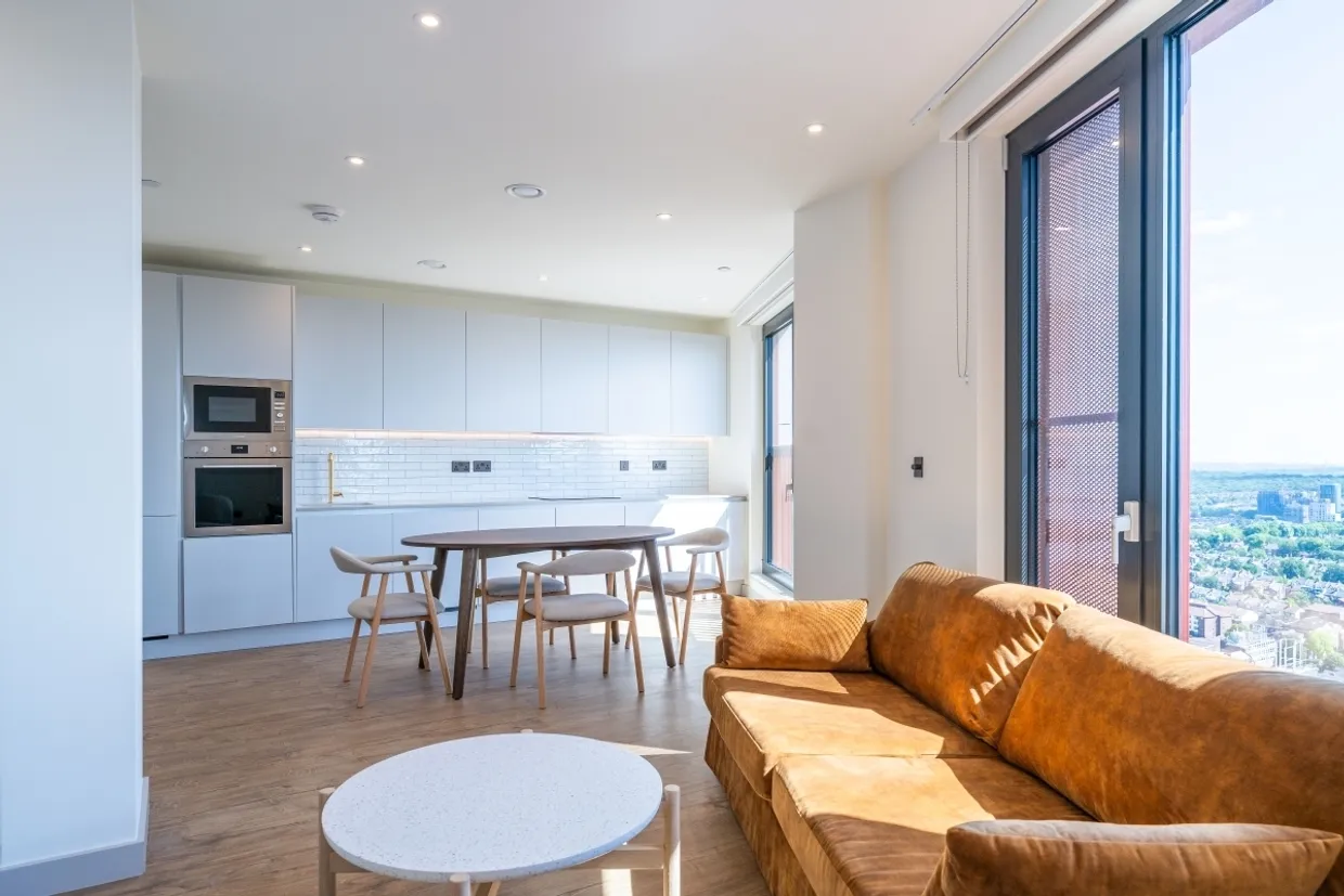 The Eades, 11 Selborne Road London E17 photo 3