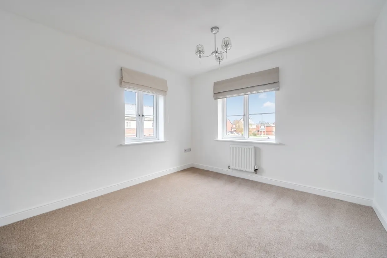 Brimstone End Leamington Spa CV31 photo 12