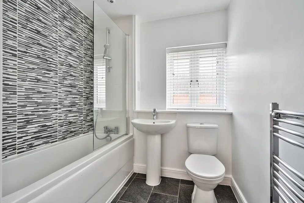 Brimstone End Leamington Spa CV31 photo 14