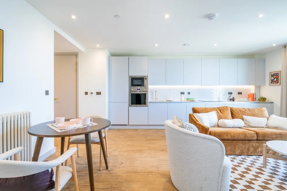 The Eades, 11 Selborne Road London E17 photo 2