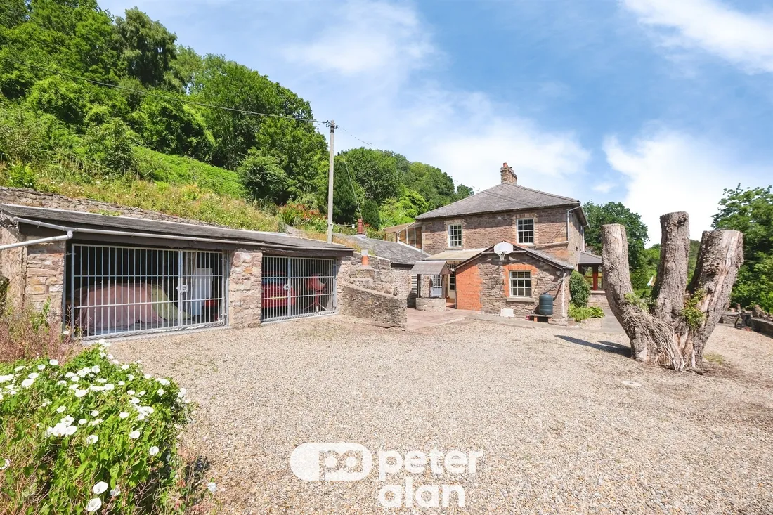 Property photo 32