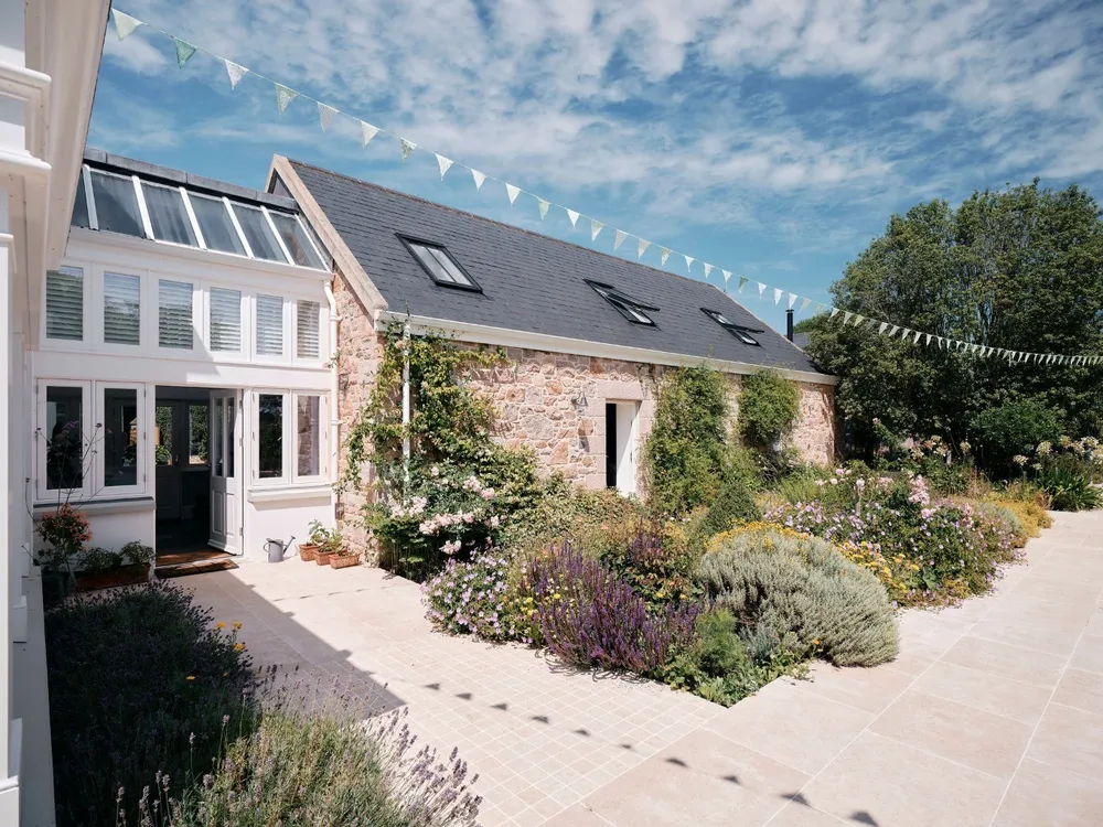 Ste Claire House