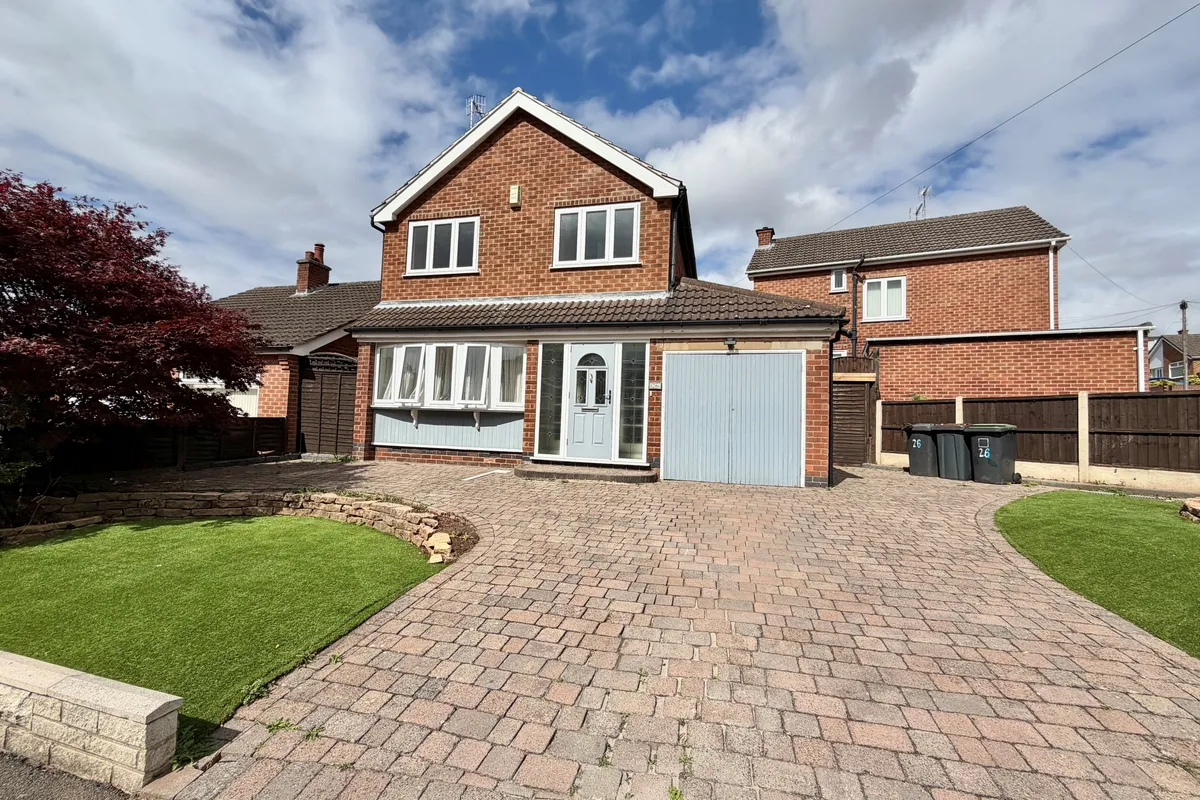 Harcourt Crescent, Nuthall, NOTTINGHAM