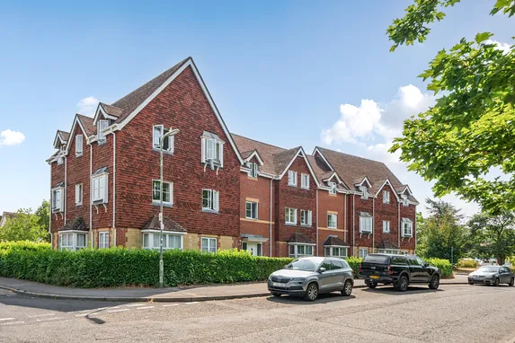 Ottawa Drive, Liphook, GU30