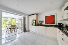 Martindales, Southwater, RH13 photo 5