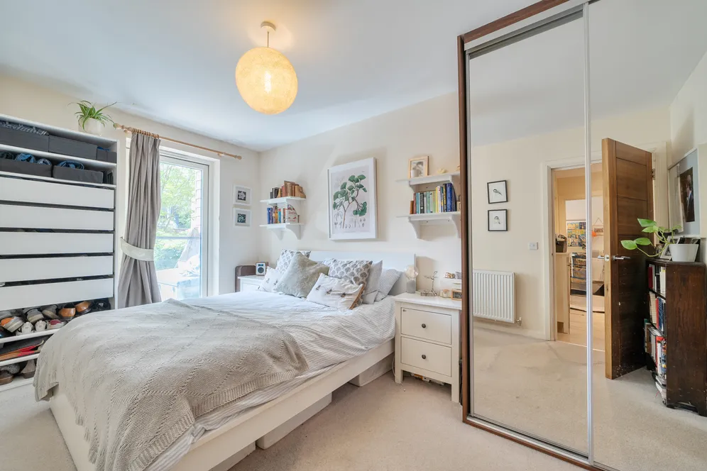 Park Road, London, N8 photo 12