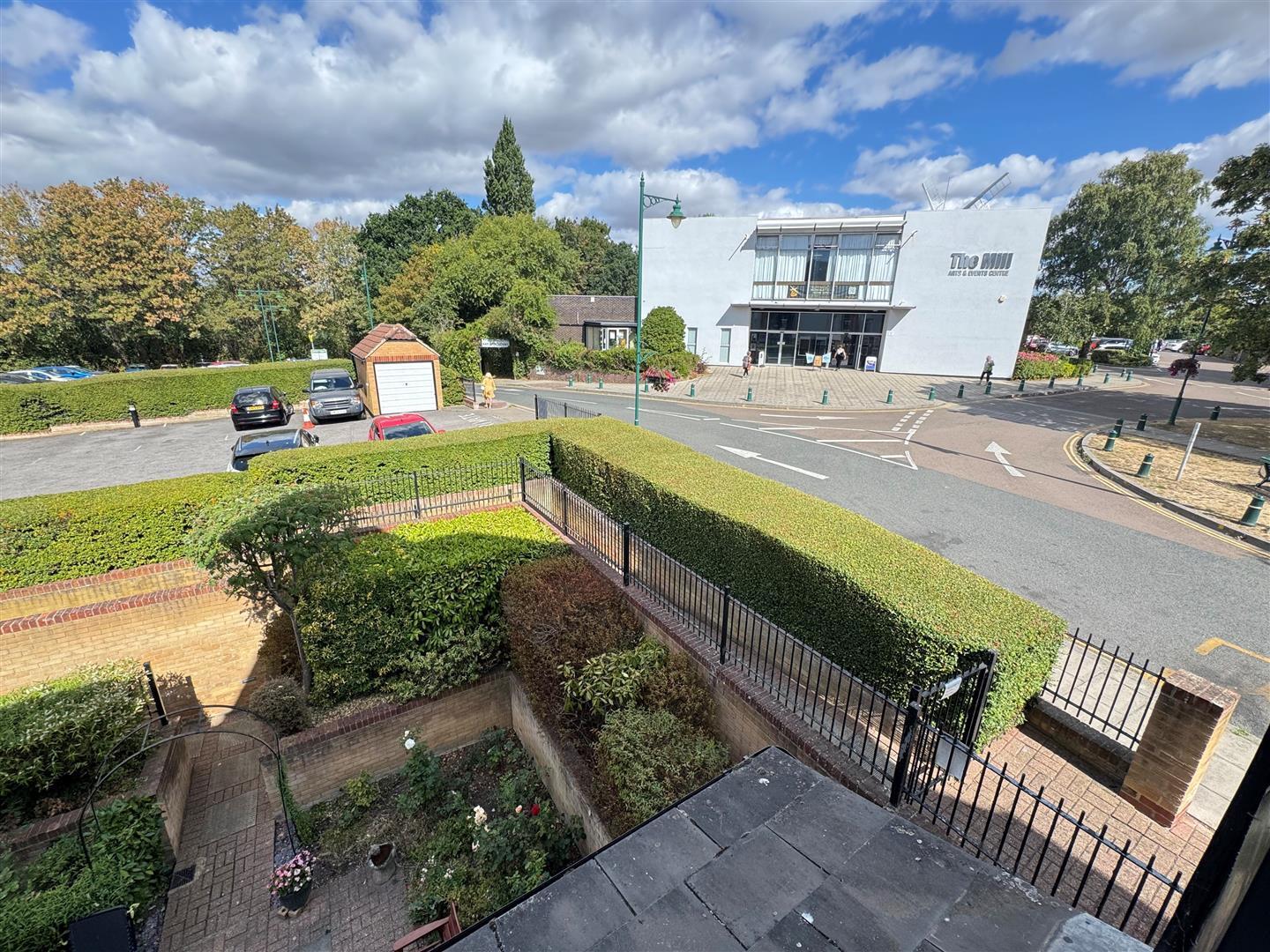 Bellingham Lane, Rayleigh Image 9