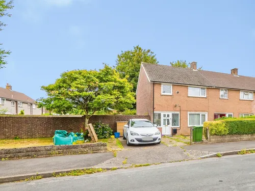 Brayford Place, Llanrumney, Cardiffphoto