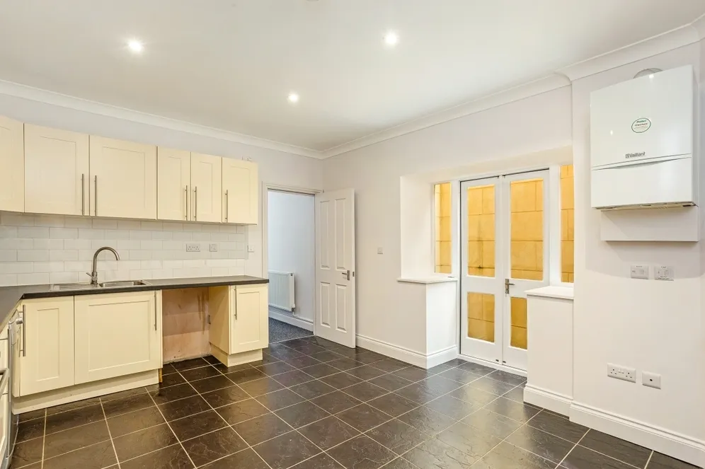 Forester Avenue Bath BA2 photo 3