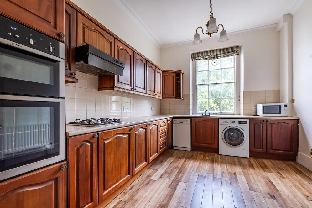 Warwick Square Pimlico SW1V photo 6
