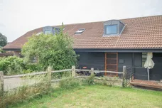 County Stables The Old Racecourse BN7 photo 6