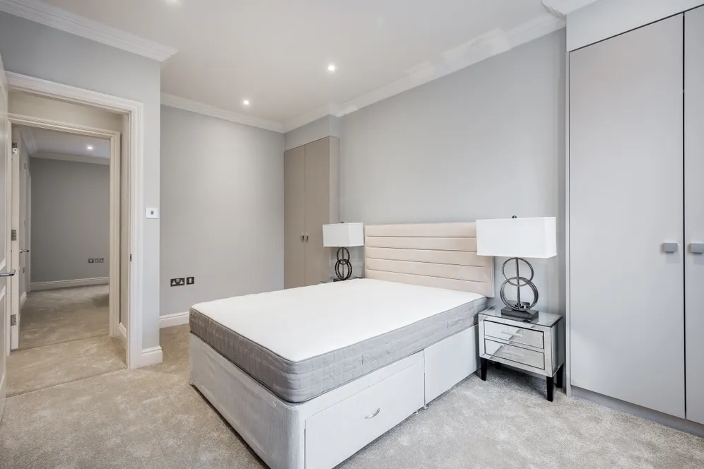 Grosvenor Avenue London N5 photo 9