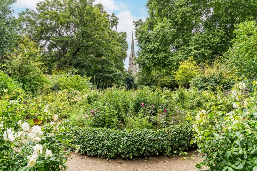 Warwick Square Pimlico SW1V photo 16