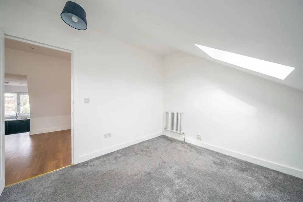 Harewood Road London SW19 photo 8