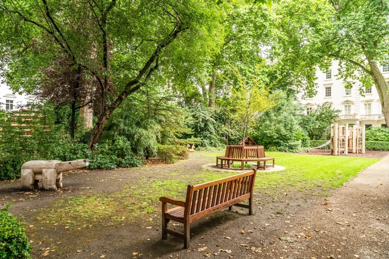 Warwick Square Pimlico SW1V photo 17