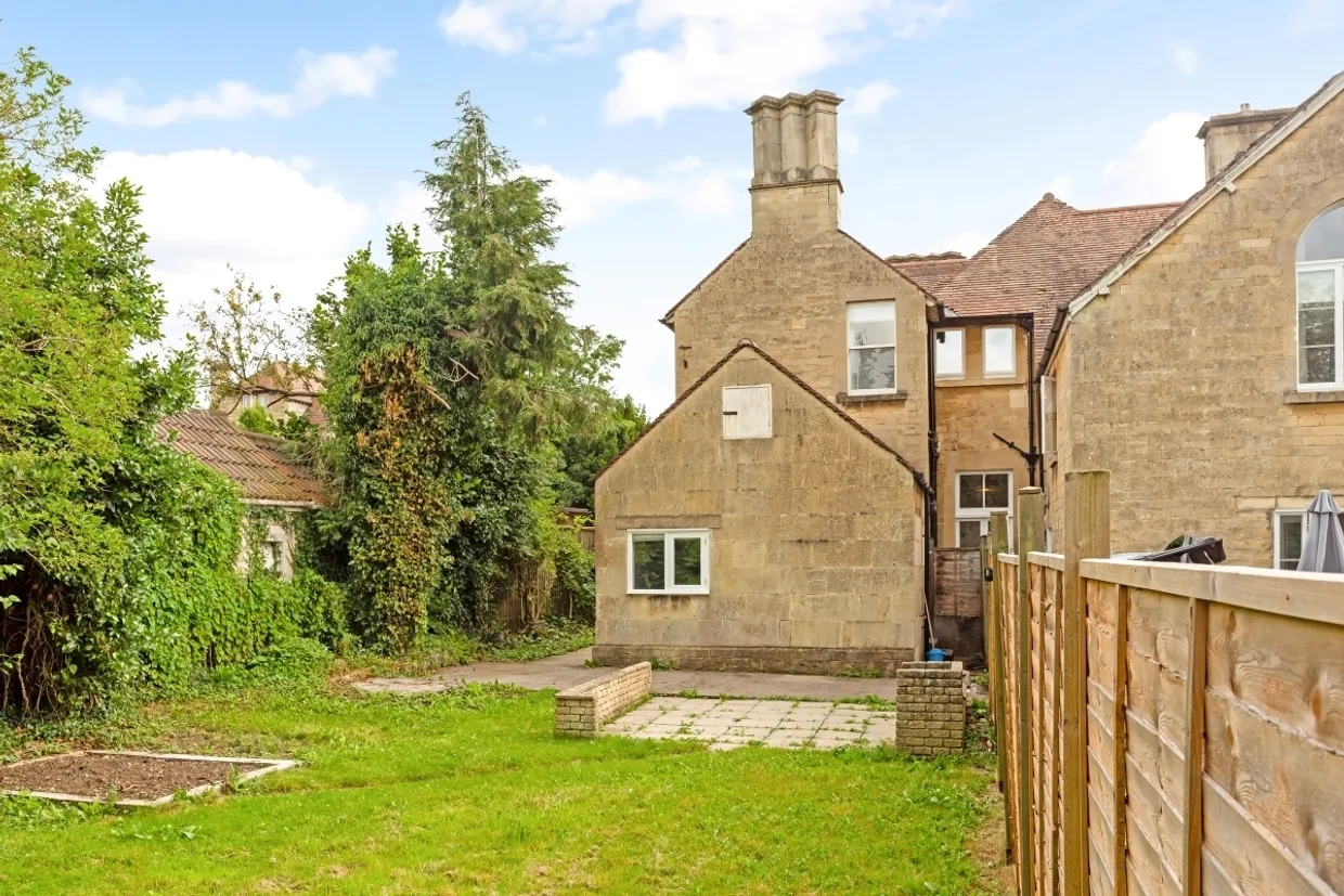 Forester Avenue Bath BA2 photo 18