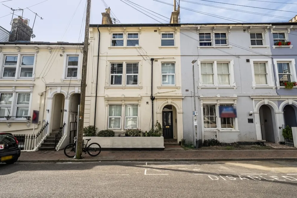 Dudley Road Tunbridge Wells TN1 photo 2