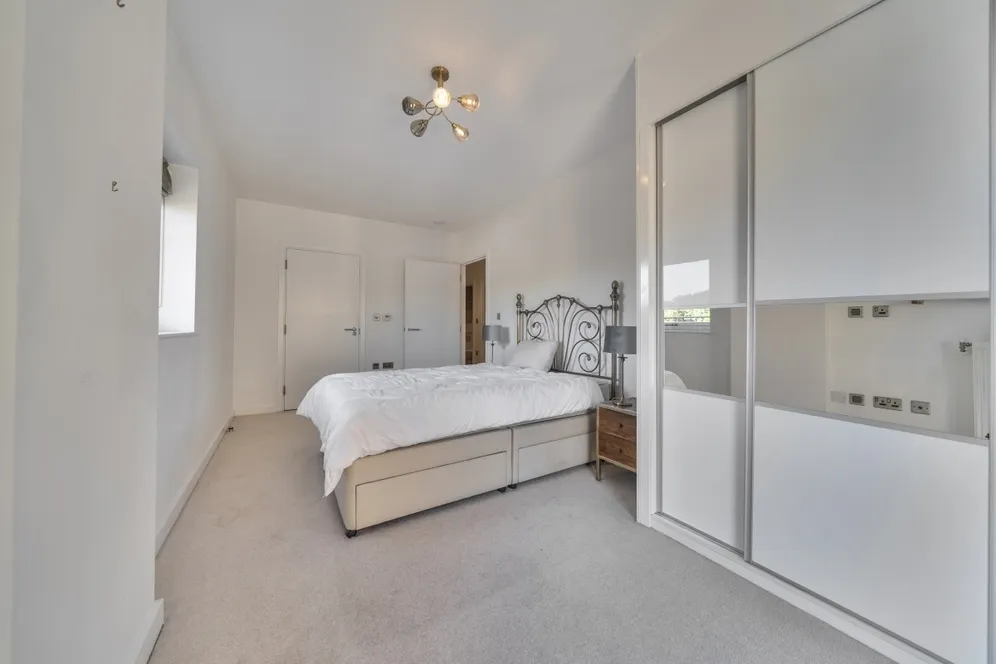 Woolwich SE18 photo 13