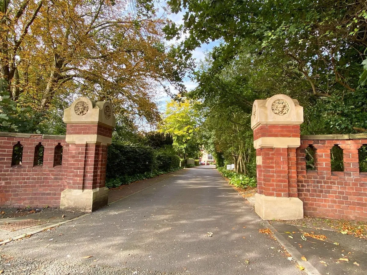Low Catton Road, Stamford Bridge, York