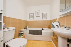 Waterfall Close, HODDESDON