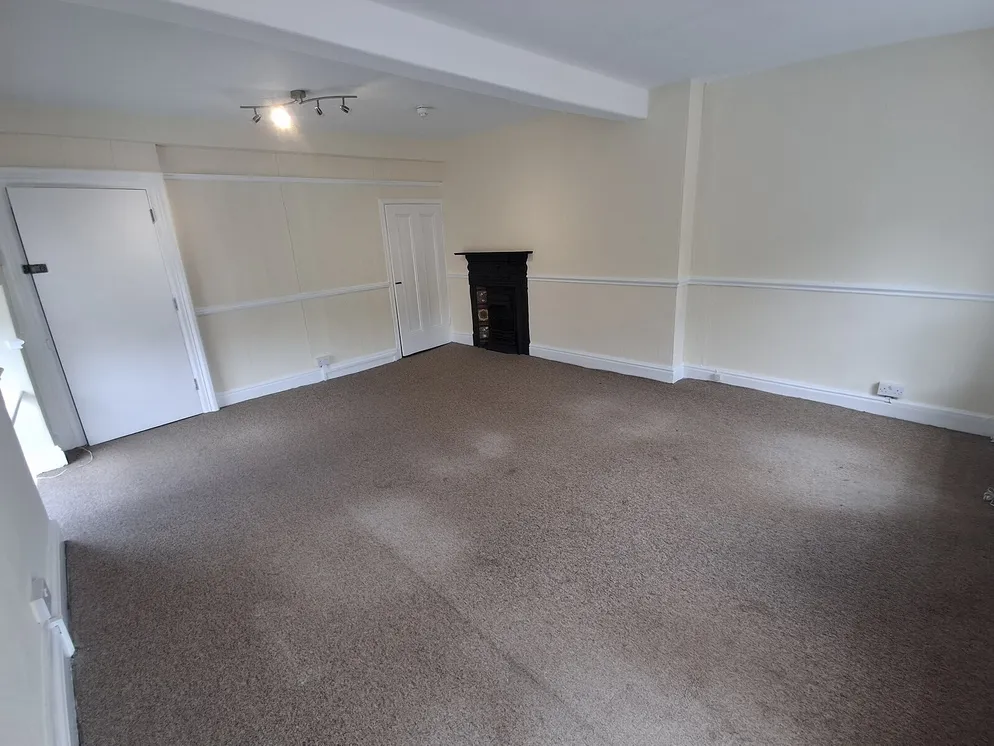 Property carousel item 18