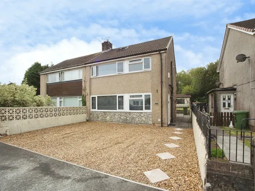 Heol Celyn, Church Village, Pontypriddphoto