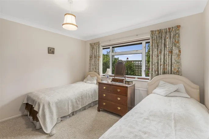 Property carousel image 10