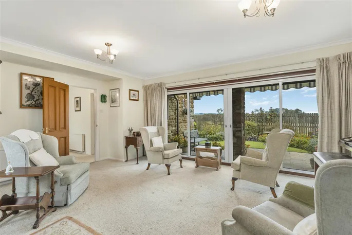 Property carousel image 17
