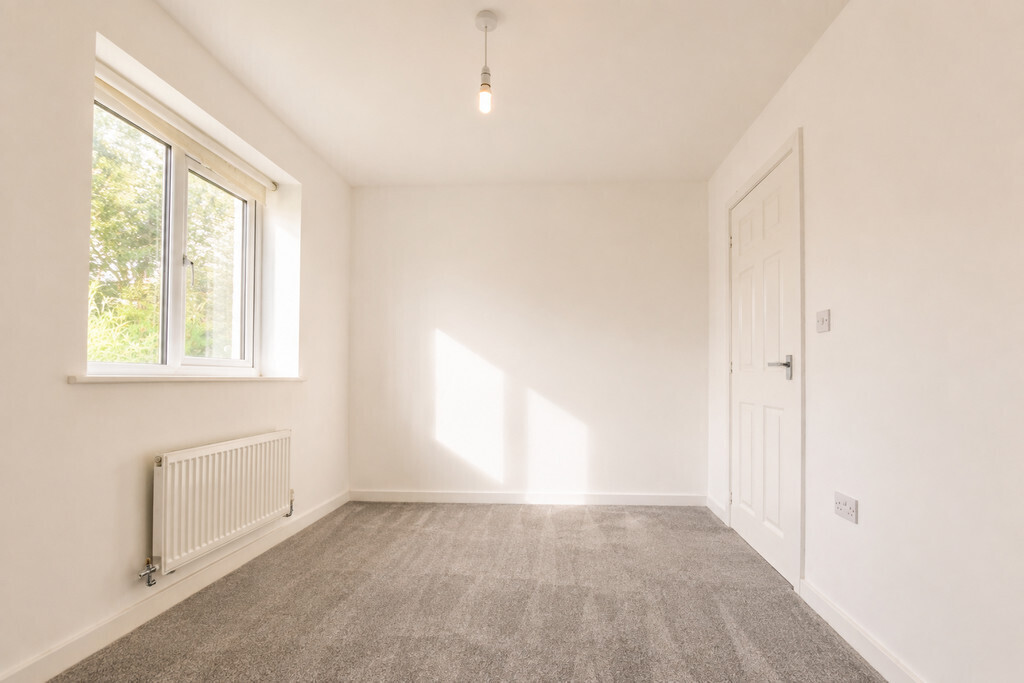 Flat 8 Adams House, 2 Childer Close Image 8