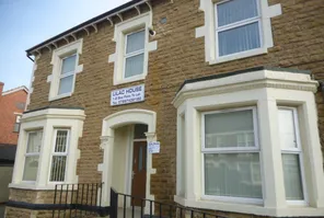 Main property image