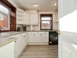 Langley Crescent, Bramley, Leeds thumb 3