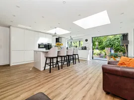 Grange Close, Hertford thumb 3
