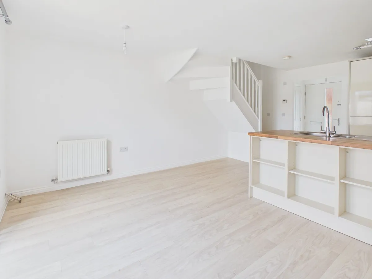 Mariners Walk, Barry, CF62