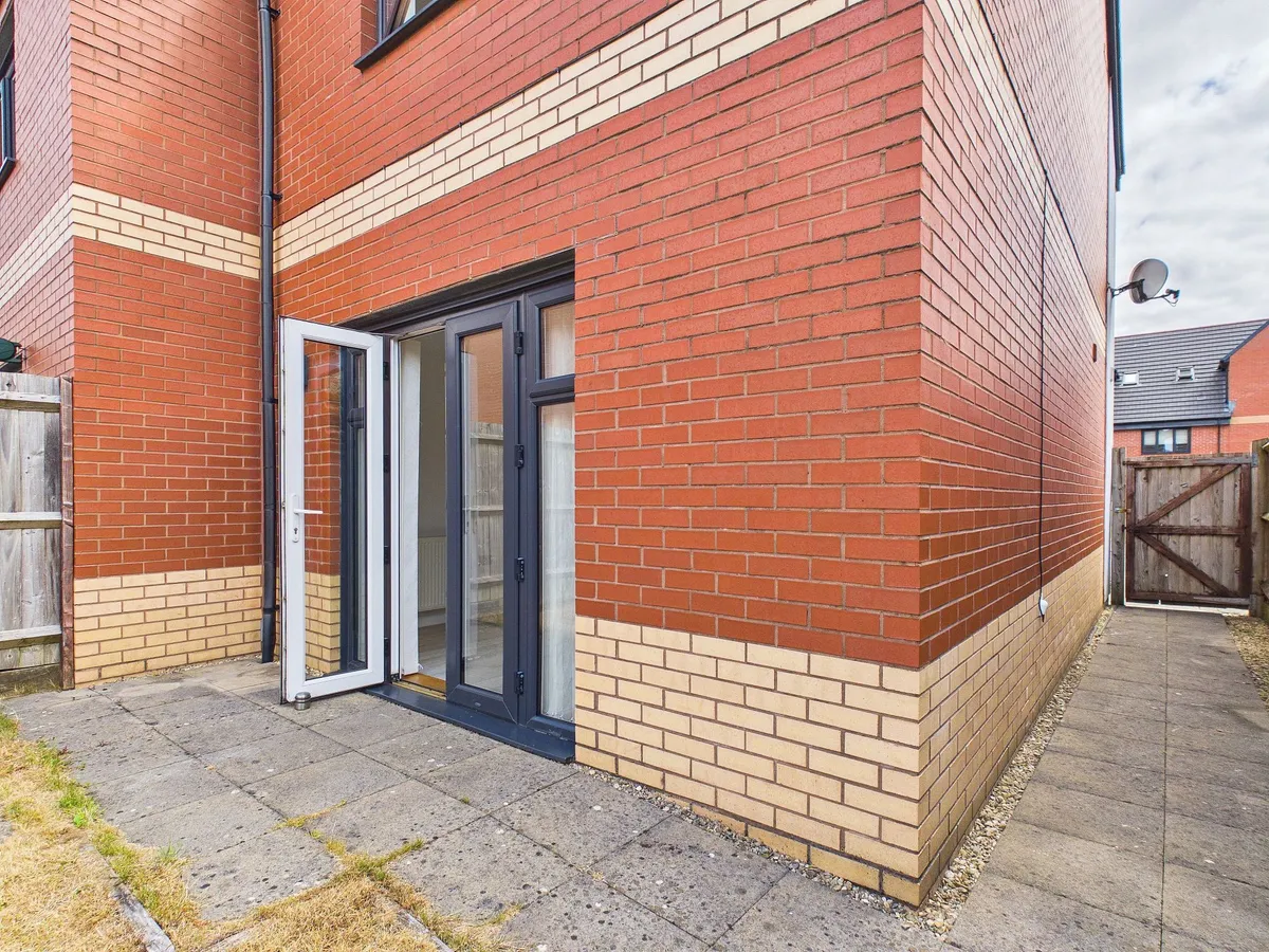 Mariners Walk, Barry, CF62