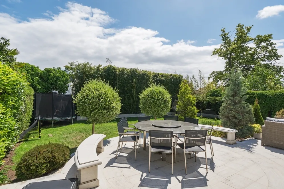 Orchard Avenue London N3 photo 4