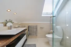 Orchard Avenue London N3 photo 12