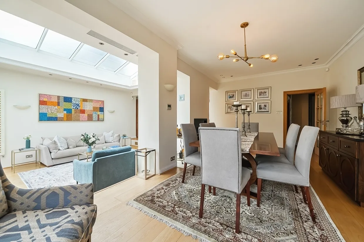 Orchard Avenue London N3 photo 22