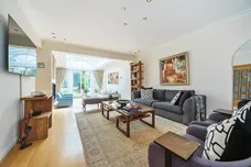 Orchard Avenue London N3 photo 25