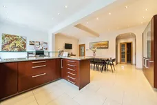 Orchard Avenue London N3 photo 30