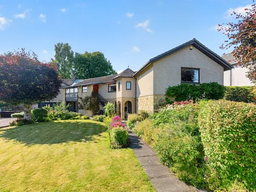 Aveland Park Road, Callanderphoto