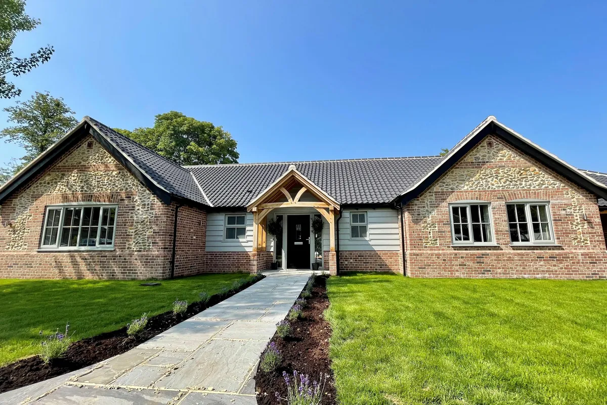 Chequers Lane, Saham Toney