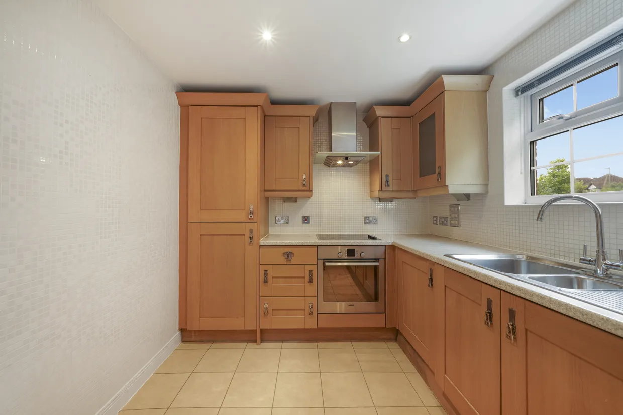 Gibbs Green, Edgware, HA8 photo 4