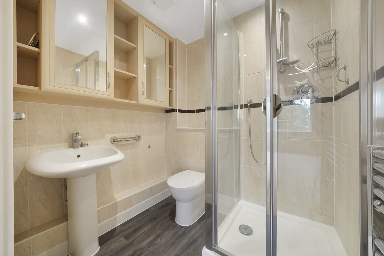 Gibbs Green, Edgware, HA8 photo 5