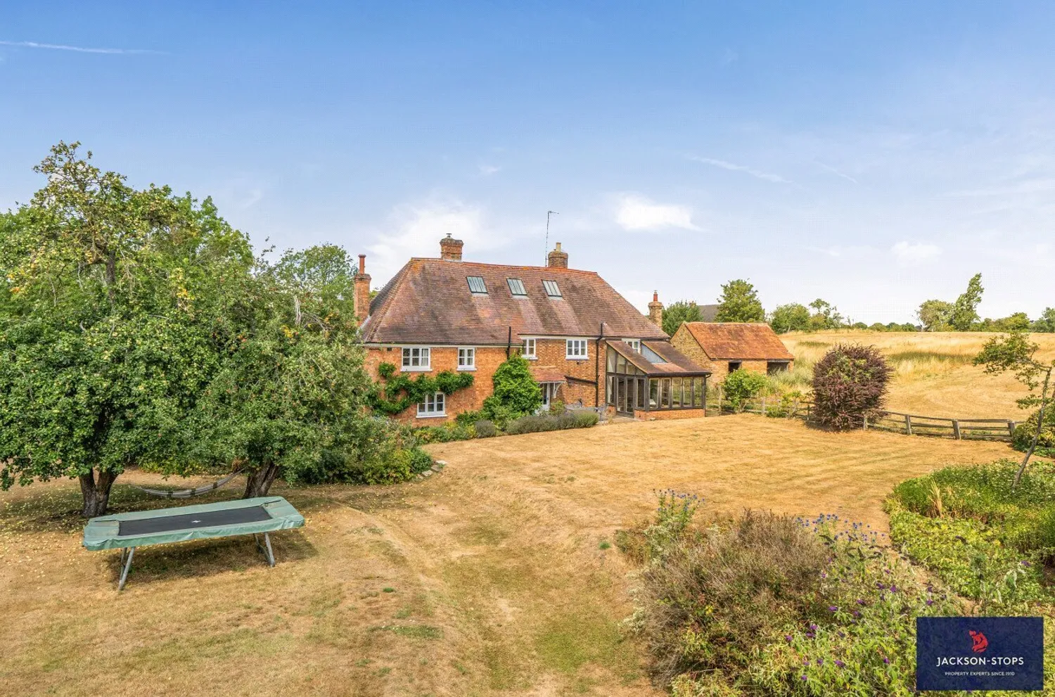 Leighton Road, Stoke Hammond, MK17 photo 22