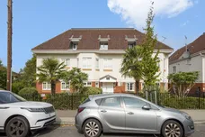 Gibbs Green, Edgware, HA8 photo 10