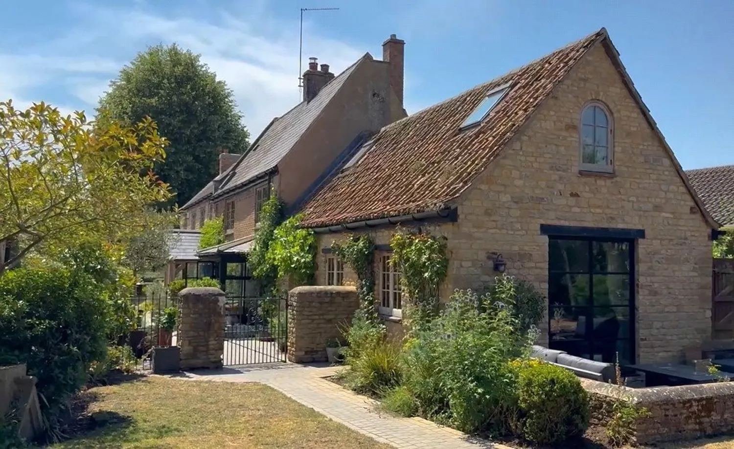 Carpenters Yard, Orlingbury, NN14 photo 27