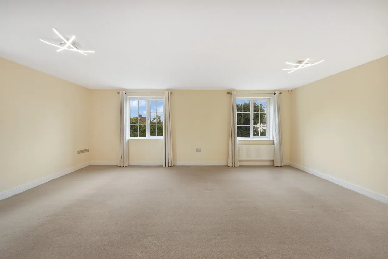 Gibbs Green, Edgware, HA8 photo 15